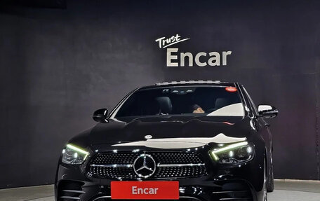 Mercedes-Benz E-Класс, 2023 год, 5 400 000 рублей, 2 фотография