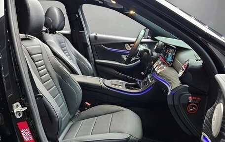 Mercedes-Benz E-Класс, 2023 год, 5 400 000 рублей, 10 фотография