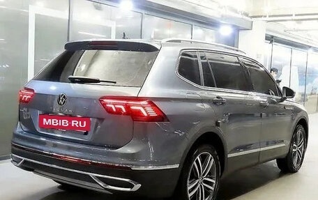 Volkswagen Tiguan II, 2023 год, 2 270 013 рублей, 4 фотография