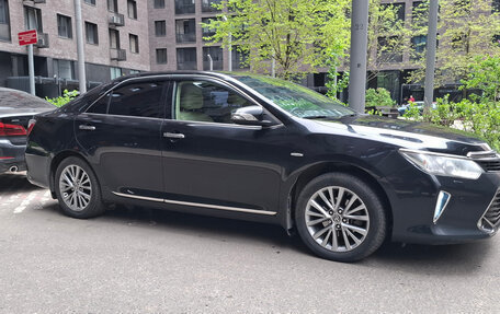 Toyota Camry, 2016 год, 2 600 000 рублей, 9 фотография