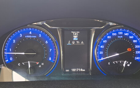 Toyota Camry, 2016 год, 2 600 000 рублей, 16 фотография