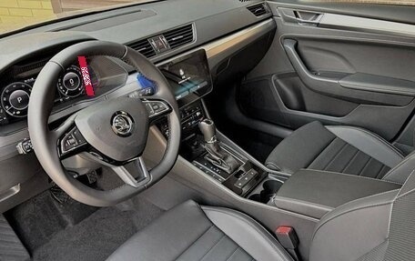 Skoda Superb III рестайлинг, 2024 год, 2 790 000 рублей, 4 фотография