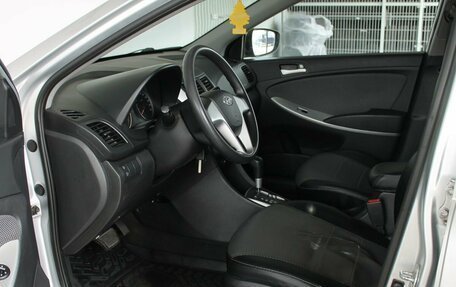 Hyundai Solaris II рестайлинг, 2011 год, 849 000 рублей, 10 фотография