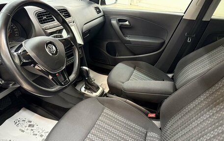 Volkswagen Polo VI (EU Market), 2017 год, 1 050 000 рублей, 7 фотография