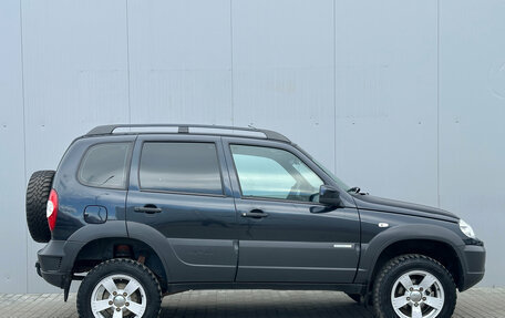 Chevrolet Niva I рестайлинг, 2015 год, 682 000 рублей, 8 фотография