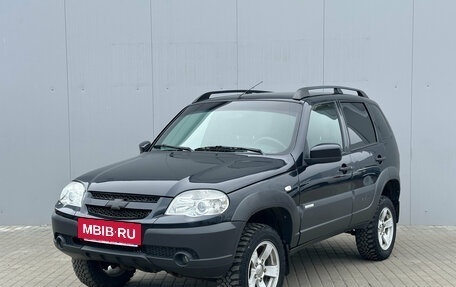 Chevrolet Niva I рестайлинг, 2015 год, 682 000 рублей, 3 фотография
