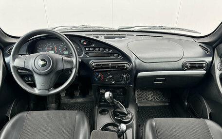Chevrolet Niva I рестайлинг, 2015 год, 682 000 рублей, 14 фотография