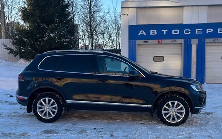 Volkswagen Touareg III, 2015 год, 2 940 000 рублей, 1 фотография