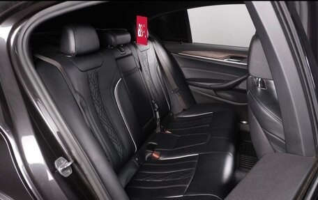 BMW 5 серия, 2019 год, 4 250 000 рублей, 14 фотография