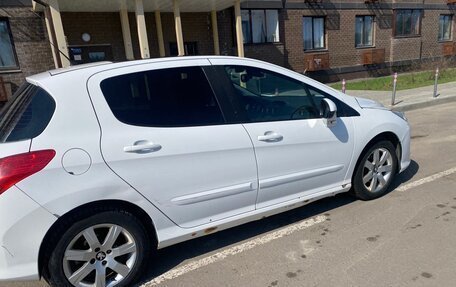 Peugeot 308 II, 2011 год, 380 000 рублей, 2 фотография