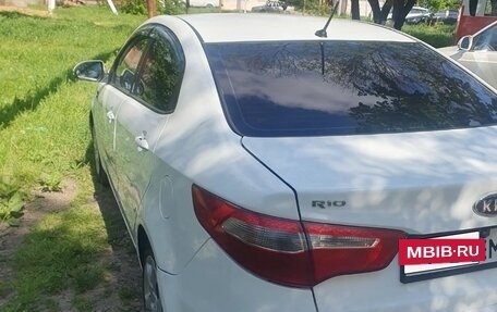 KIA Rio III рестайлинг, 2012 год, 525 000 рублей, 10 фотография