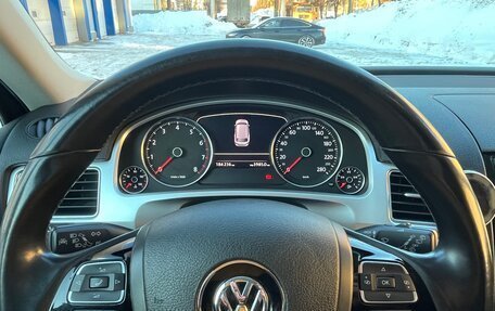 Volkswagen Touareg III, 2015 год, 2 940 000 рублей, 8 фотография