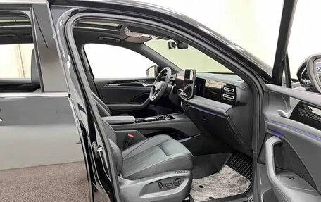 Volkswagen Tiguan, 2025 год, 4 280 013 рублей, 9 фотография
