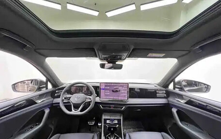 Volkswagen Tiguan, 2025 год, 4 280 013 рублей, 12 фотография