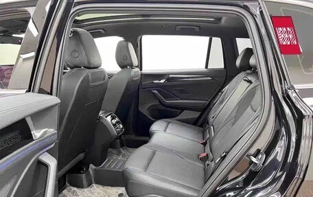 Volkswagen Tiguan, 2025 год, 4 280 013 рублей, 17 фотография