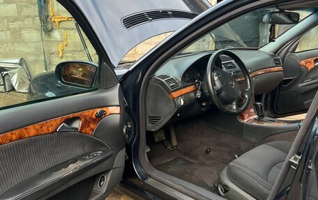 Mercedes-Benz E-Класс, 2002 год, 700 000 рублей, 13 фотография