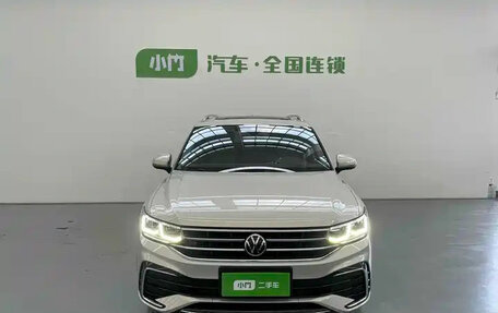 Volkswagen Tiguan II, 2022 год, 2 200 013 рублей, 2 фотография