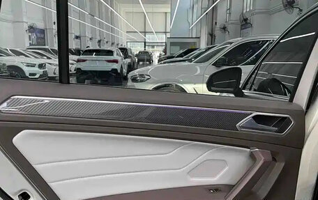 Volkswagen Tiguan II, 2022 год, 2 200 013 рублей, 17 фотография