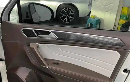 Volkswagen Tiguan II, 2022 год, 2 200 013 рублей, 18 фотография