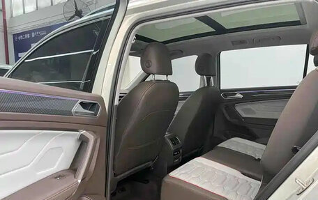 Volkswagen Tiguan II, 2022 год, 2 200 013 рублей, 22 фотография