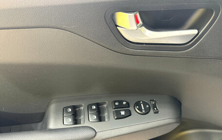 Hyundai Solaris II рестайлинг, 2021 год, 1 699 000 рублей, 9 фотография