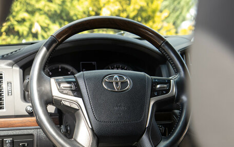 Toyota Land Cruiser 200, 2018 год, 7 250 000 рублей, 11 фотография