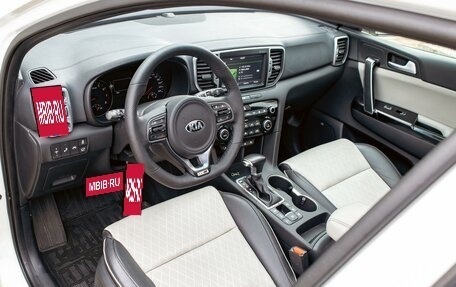 KIA Sportage IV рестайлинг, 2018 год, 1 795 000 рублей, 13 фотография