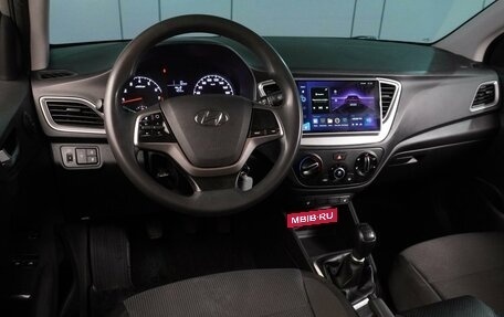 Hyundai Solaris II рестайлинг, 2017 год, 939 000 рублей, 6 фотография