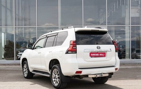 Toyota Land Cruiser Prado 150 рестайлинг 2, 2018 год, 5 090 000 рублей, 2 фотография