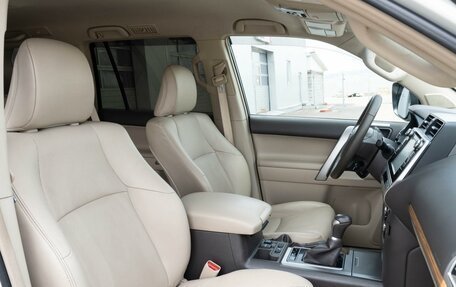 Toyota Land Cruiser Prado 150 рестайлинг 2, 2018 год, 5 090 000 рублей, 13 фотография