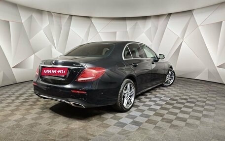 Mercedes-Benz E-Класс, 2019 год, 3 300 000 рублей, 2 фотография