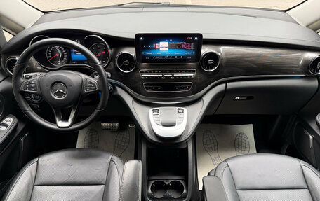Mercedes-Benz V-Класс, 2021 год, 5 700 000 рублей, 14 фотография