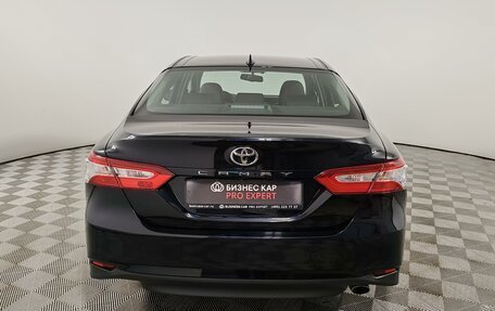 Toyota Camry, 2021 год, 2 935 000 рублей, 6 фотография