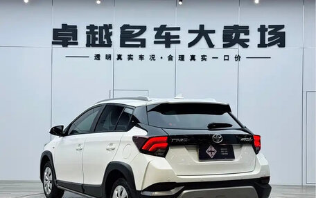 Toyota Yaris XP150 рестайлинг, 2022 год, 1 132 800 рублей, 2 фотография