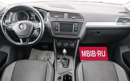 Volkswagen Tiguan II, 2017 год, 1 749 000 рублей, 16 фотография