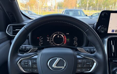 Lexus LX, 2024 год, 15 900 000 рублей, 10 фотография