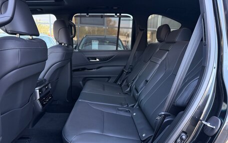 Lexus LX, 2024 год, 15 900 000 рублей, 23 фотография