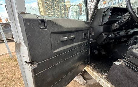 Land Rover Defender I, 2004 год, 1 500 000 рублей, 6 фотография