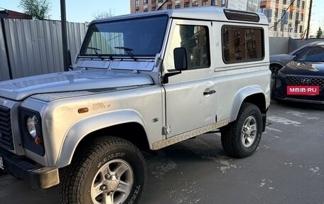 Land Rover Defender I, 2004 год, 1 500 000 рублей, 3 фотография