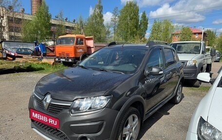 Renault Sandero II рестайлинг, 2016 год, 900 000 рублей, 10 фотография