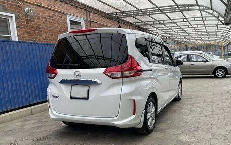 Honda Freed II, 2022 год, 1 540 000 рублей, 5 фотография