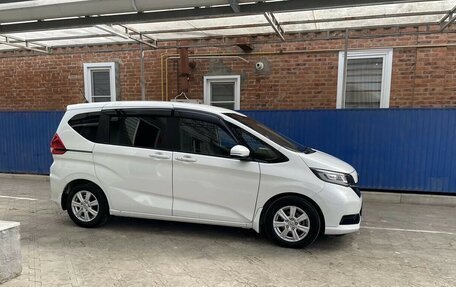 Honda Freed II, 2022 год, 1 540 000 рублей, 4 фотография