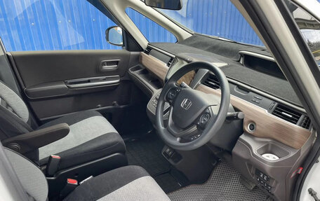 Honda Freed II, 2022 год, 1 540 000 рублей, 8 фотография