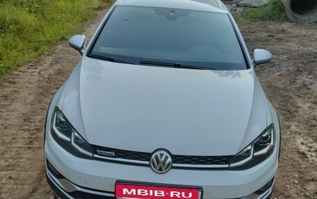 Volkswagen Golf VII, 2019 год, 1 800 000 рублей, 4 фотография