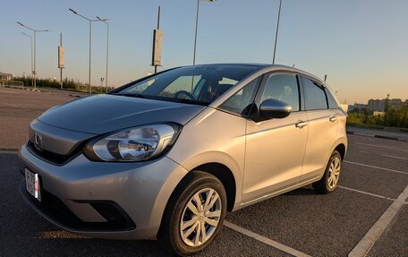 Honda Fit, 2021 год, 1 200 000 рублей, 7 фотография
