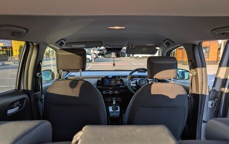 Honda Fit, 2021 год, 1 200 000 рублей, 16 фотография