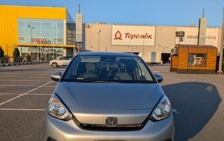 Honda Fit, 2021 год, 1 200 000 рублей, 10 фотография