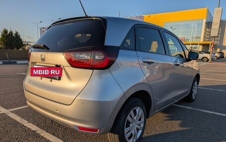 Honda Fit, 2021 год, 1 200 000 рублей, 9 фотография