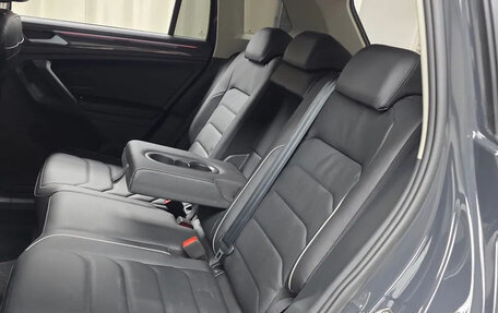Volkswagen Tiguan II, 2023 год, 3 150 013 рублей, 18 фотография