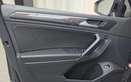 Volkswagen Tiguan II, 2023 год, 3 150 013 рублей, 16 фотография